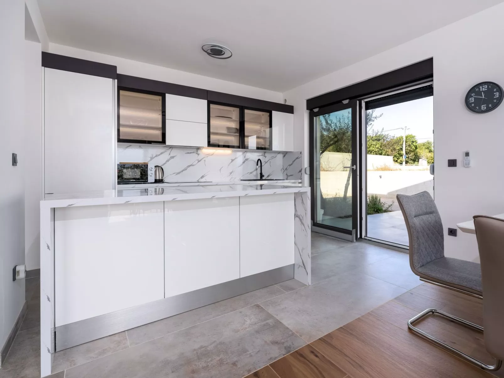 Villa "Rosemary" mit Pool und Panoramablick auf das Meer - Image-tags.info