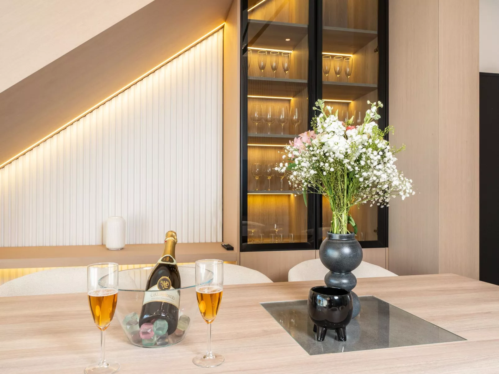 Vier-Schlafzimmer-Wohnung Dantela mit Tauchbecken - Inside