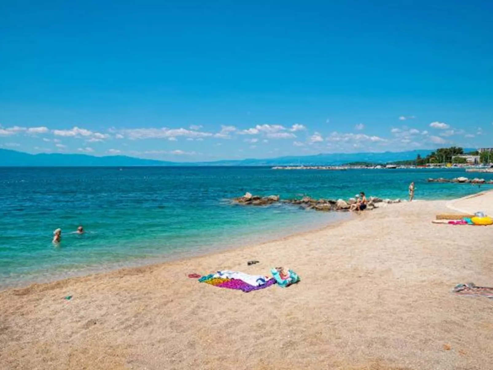 Romantische Villa mit Pool, umgeben von Natur - Image-tags.info