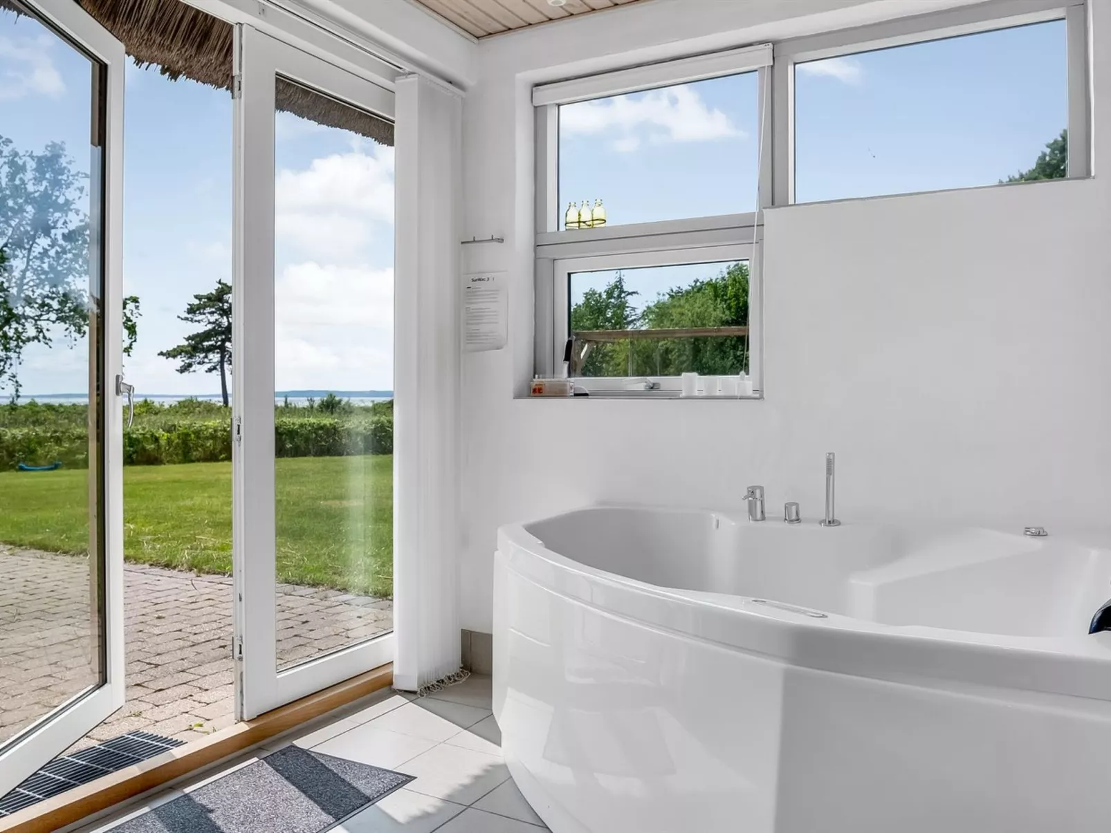 "Ellanora" - 50m from the sea - Drinnen