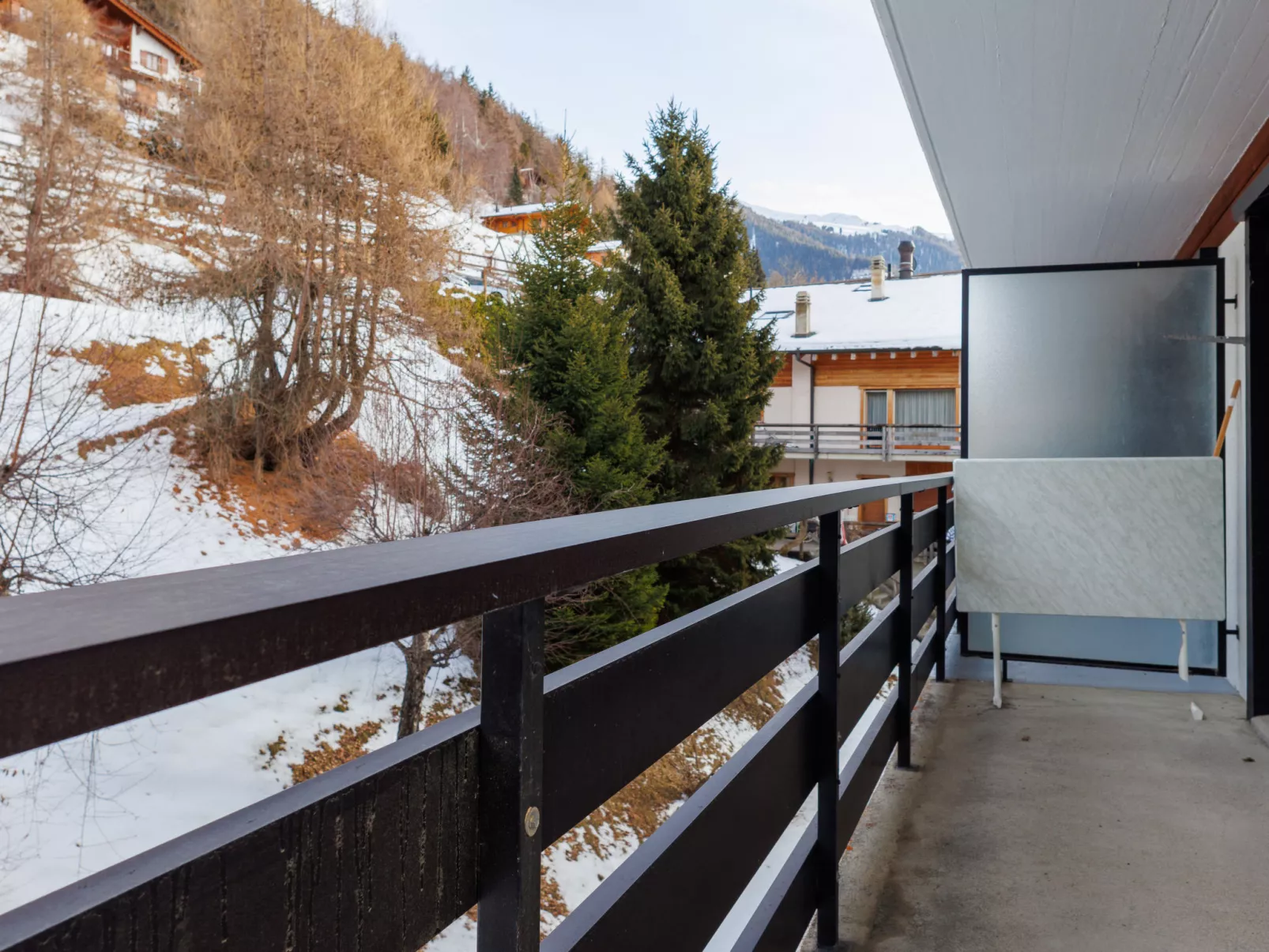 Ramuges 37A - Dehors