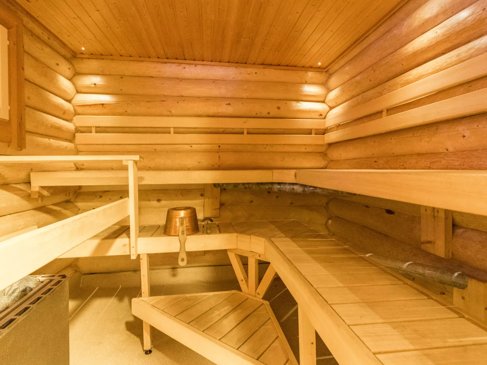 Salvostie 13, hetta - Dedans