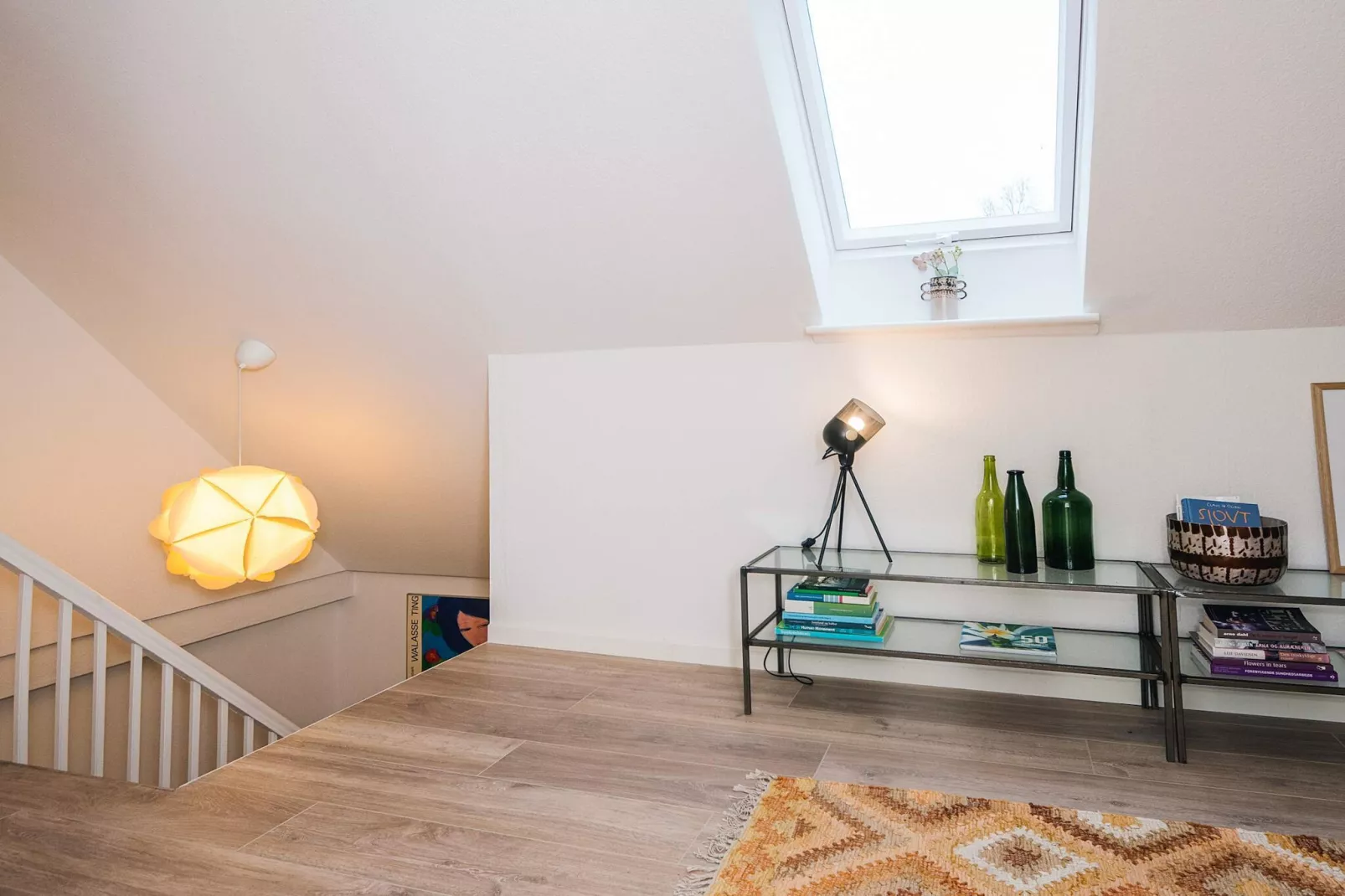 Nature Escape: Forest & Lake Access - Indoor