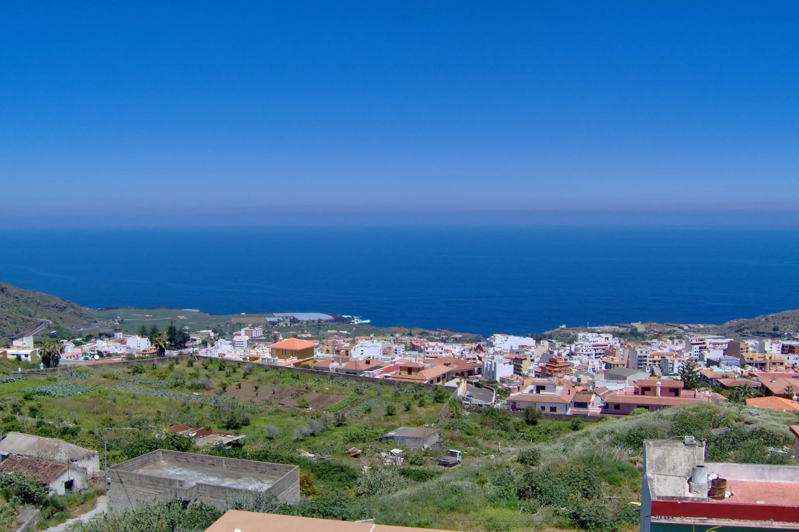 Apartamentos Monasterio de San Antonio 1 - View in summer