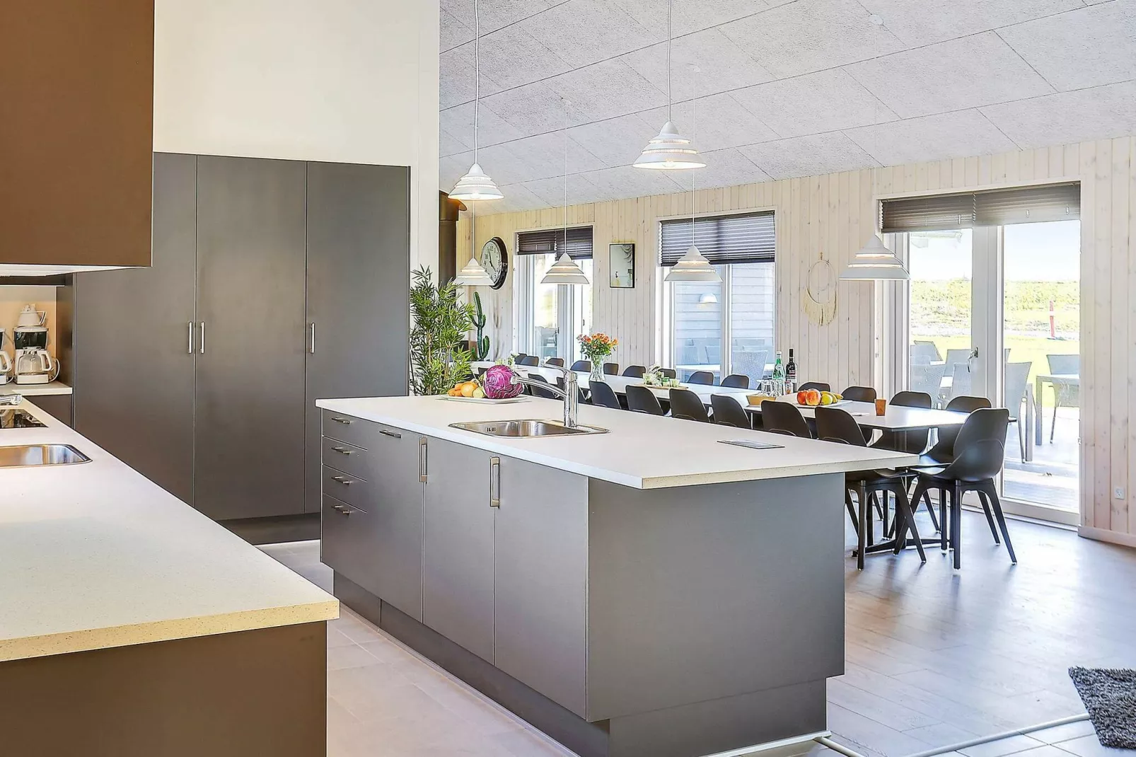 Luxury Retreat with Pool - By Traum Ferienwohnungen-Indoor