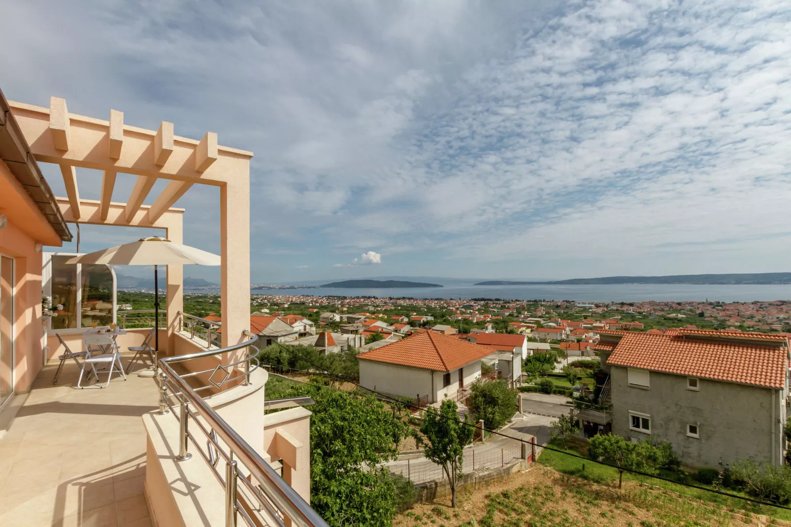 Panorama Apartment-View summer