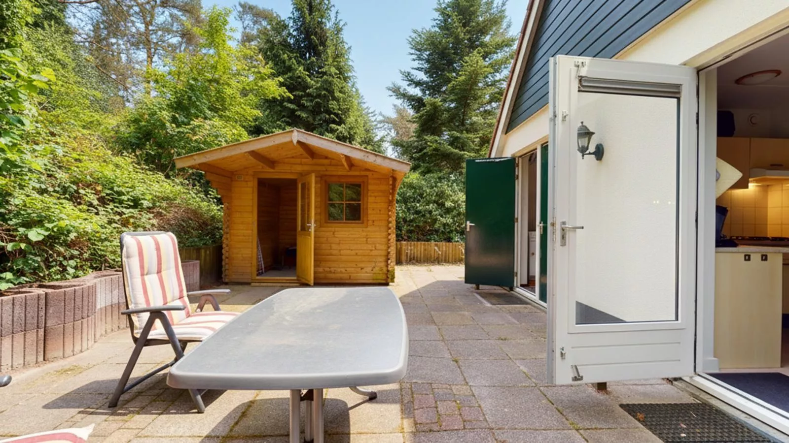 Borre Bos - Extérieur