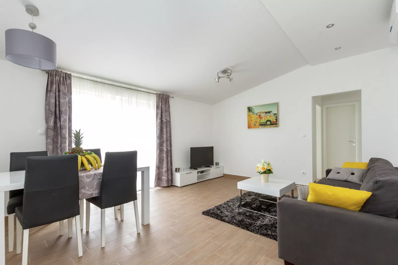 Panorama Apartment-Living room