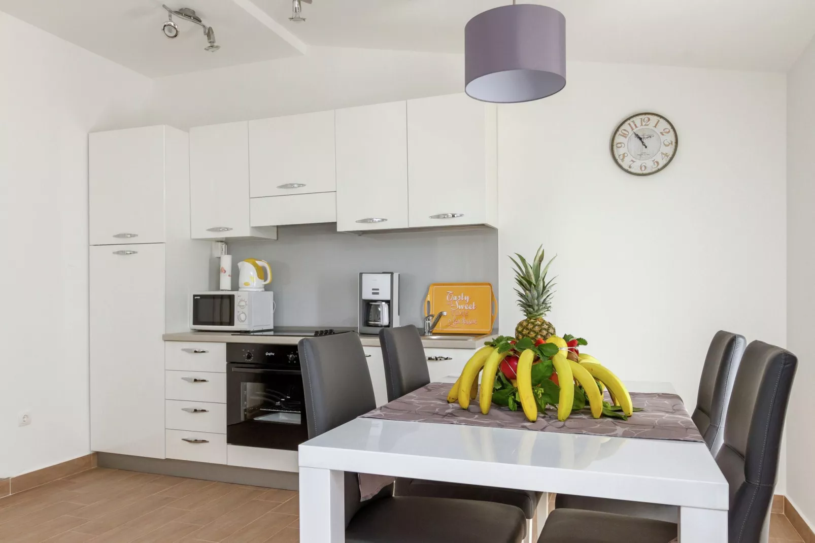 Panorama Apartment-Dining room