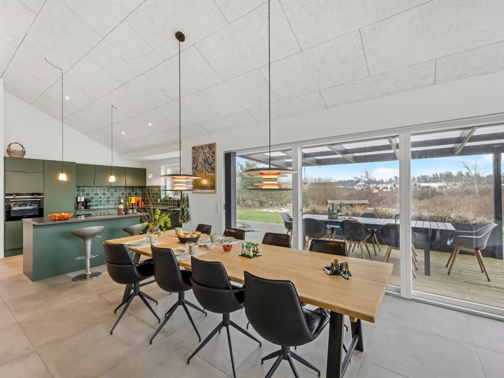 "Elenor" - 900m from the sea-Drinnen