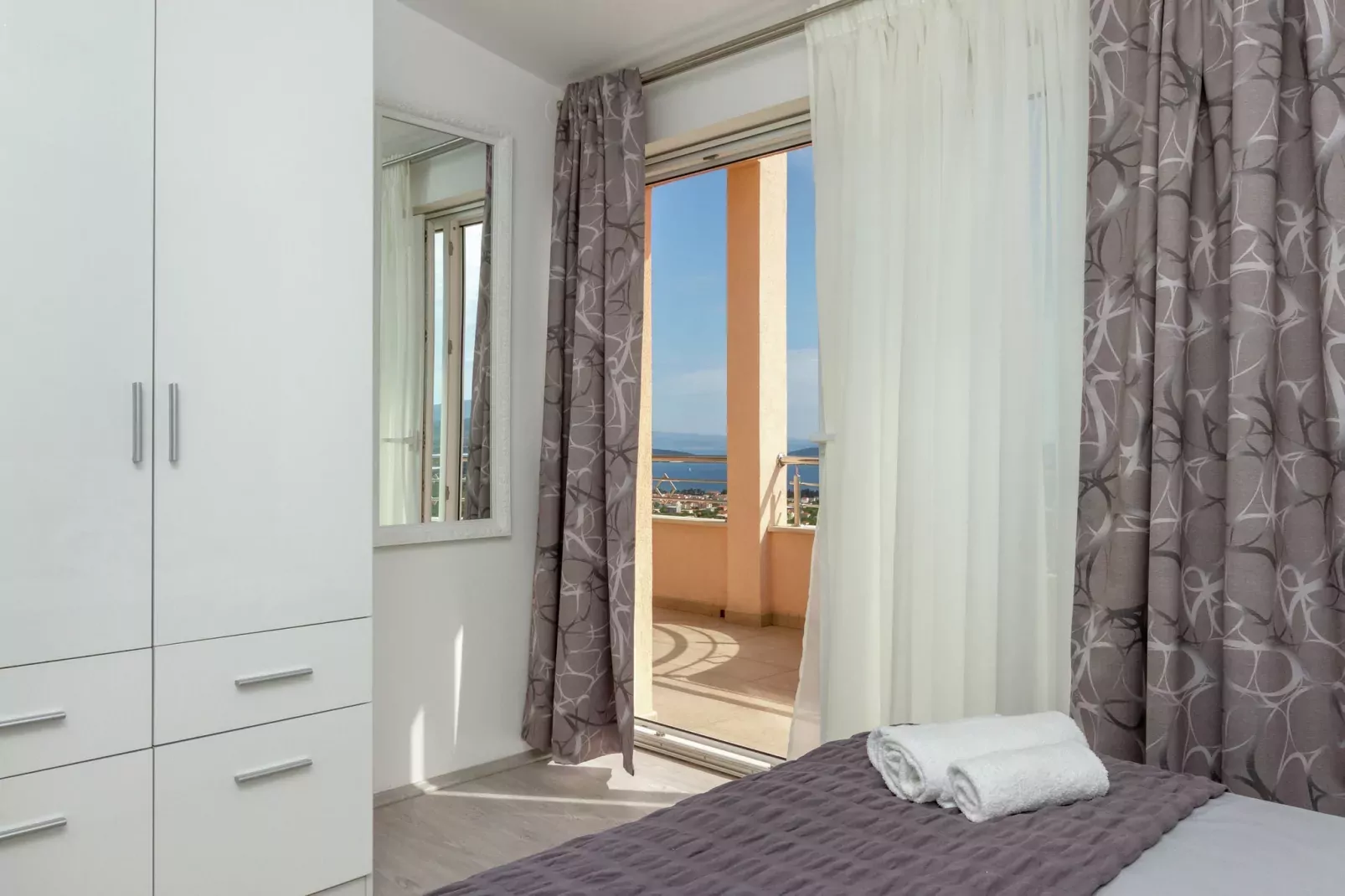 Panorama Apartment-Bedroom