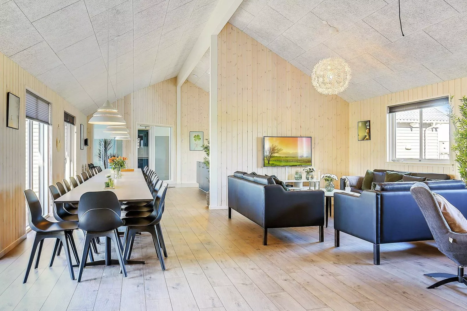 Luxury Retreat with Pool - By Traum Ferienwohnungen-Indoor