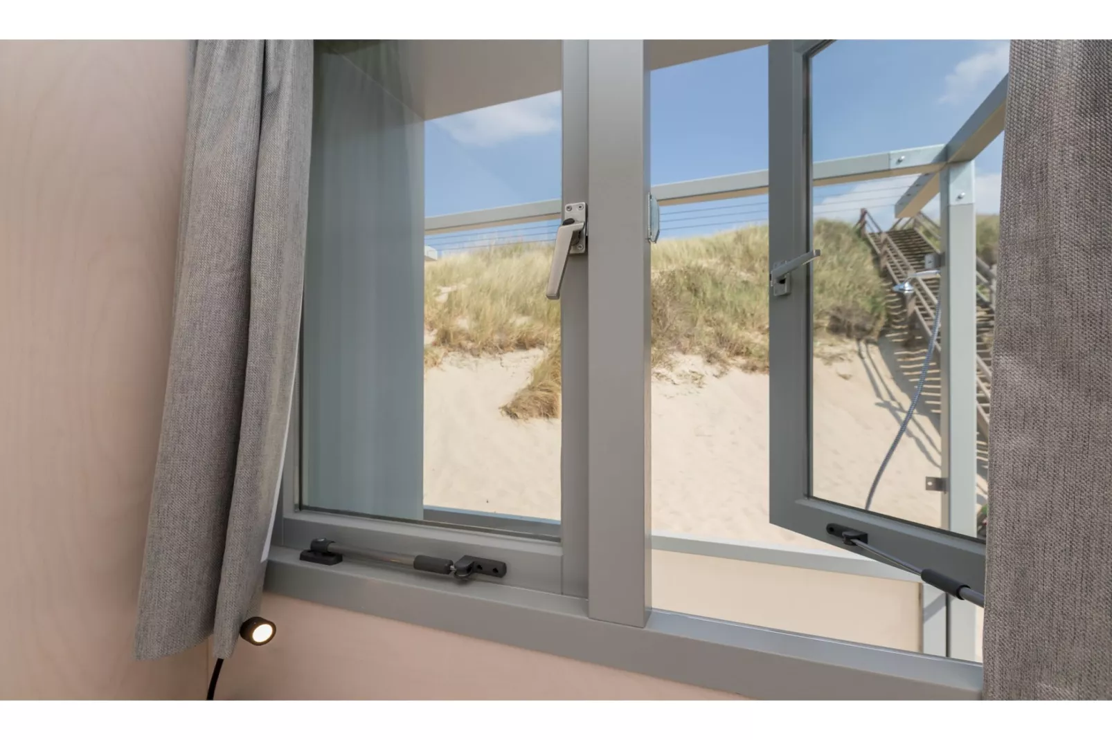 Slaapstrandhuisje - Strand dishoek 67  Dishoek-Vue d'été