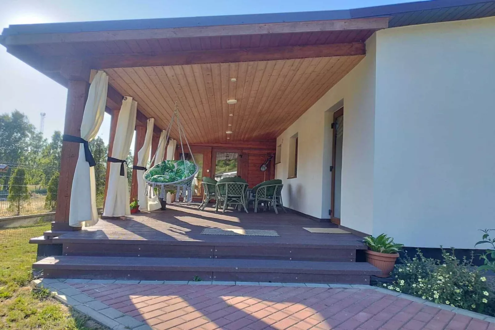 HolidayHouse with the big tarasse&garden in Kolczewo LIT-Terrace balcony