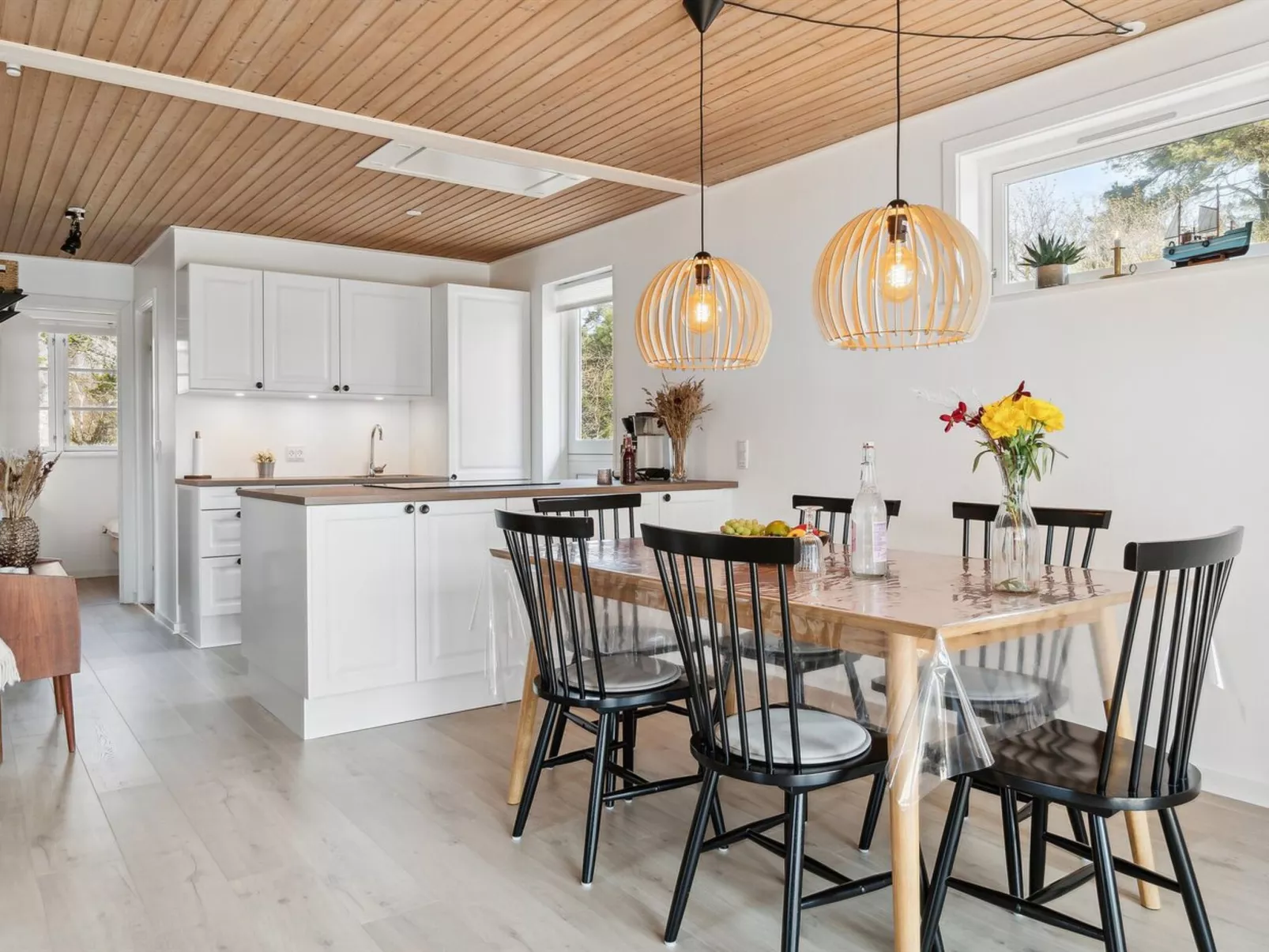 "Peadda" - 150m from the sea-Drinnen