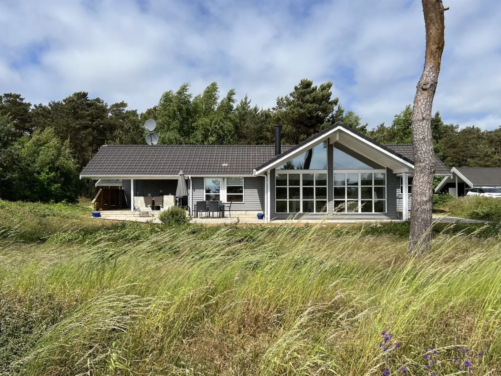 "Gyrid" - 150m from the sea-Outside