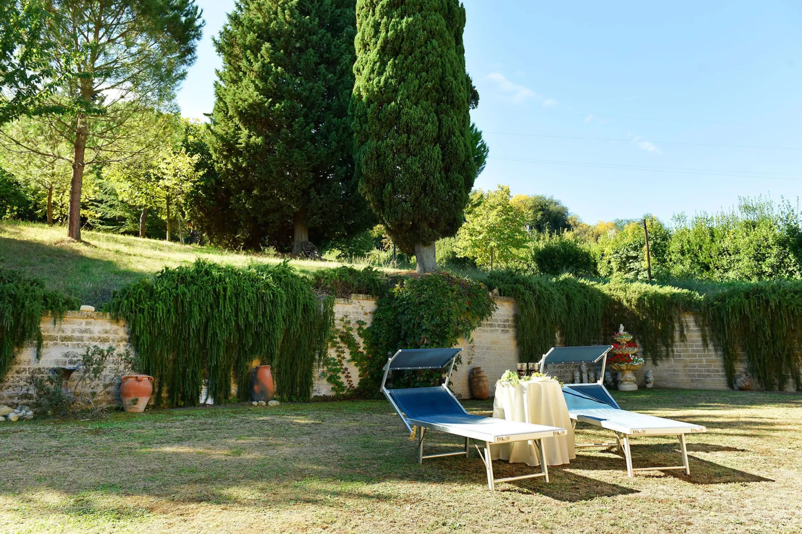 Villa Poggio San Giacomo-Gardens in summer