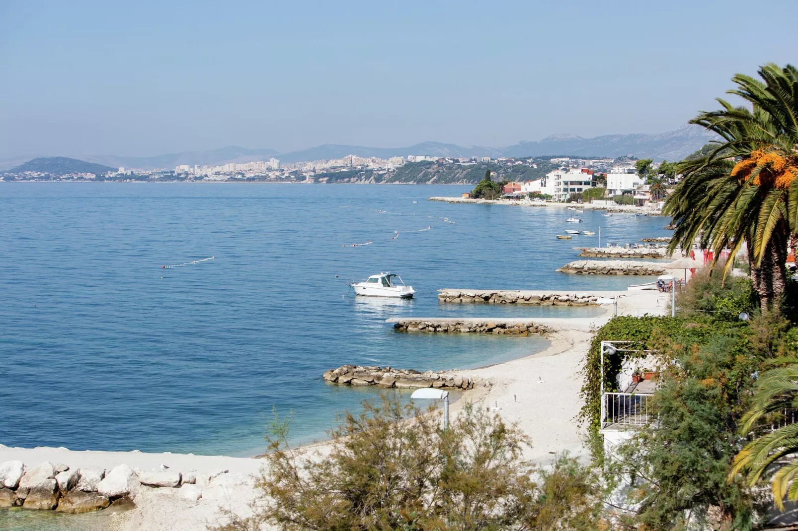 Luxury beach apartment-Areas summer 5km