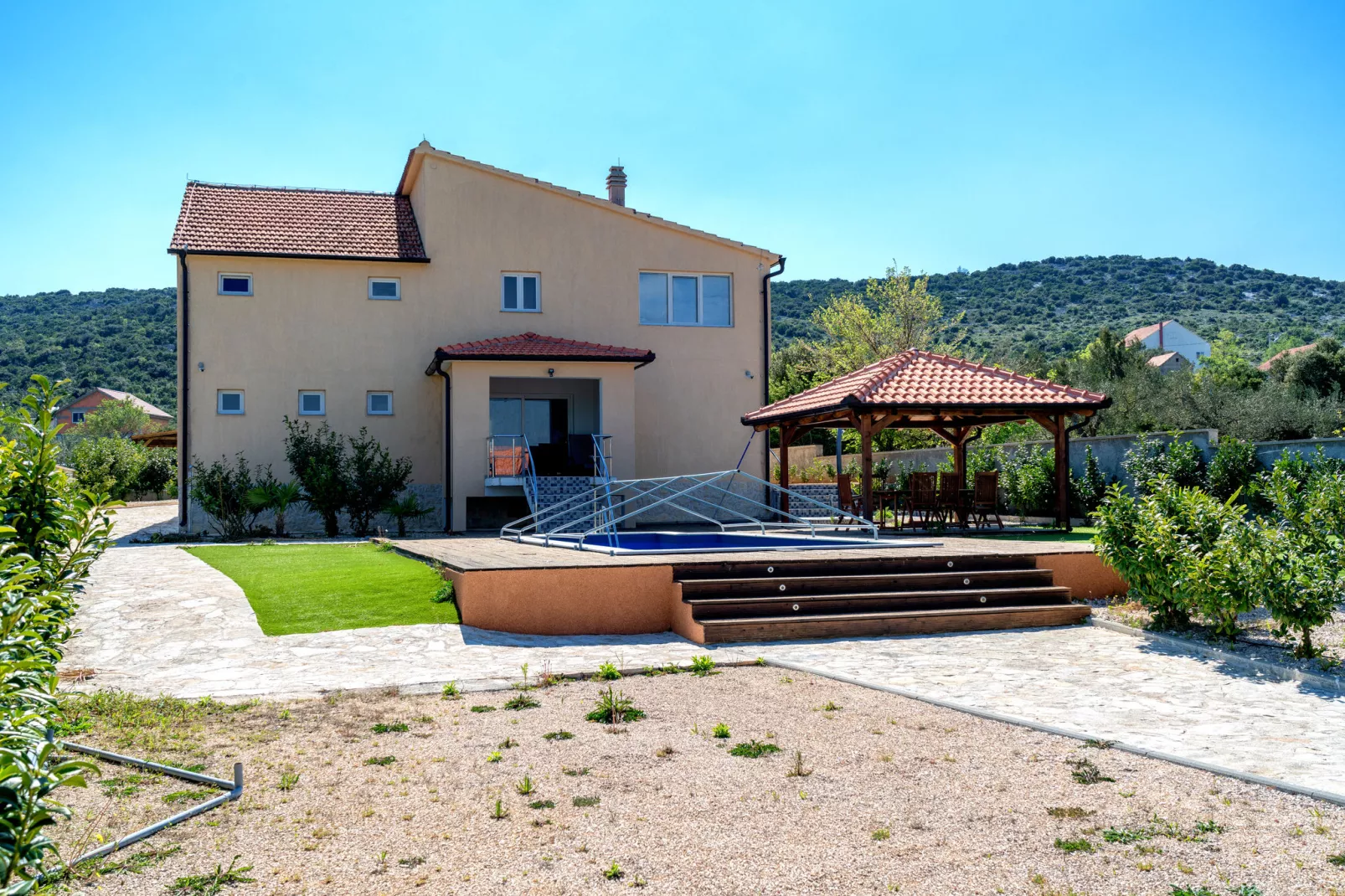 Villa Julija-Exterior summer