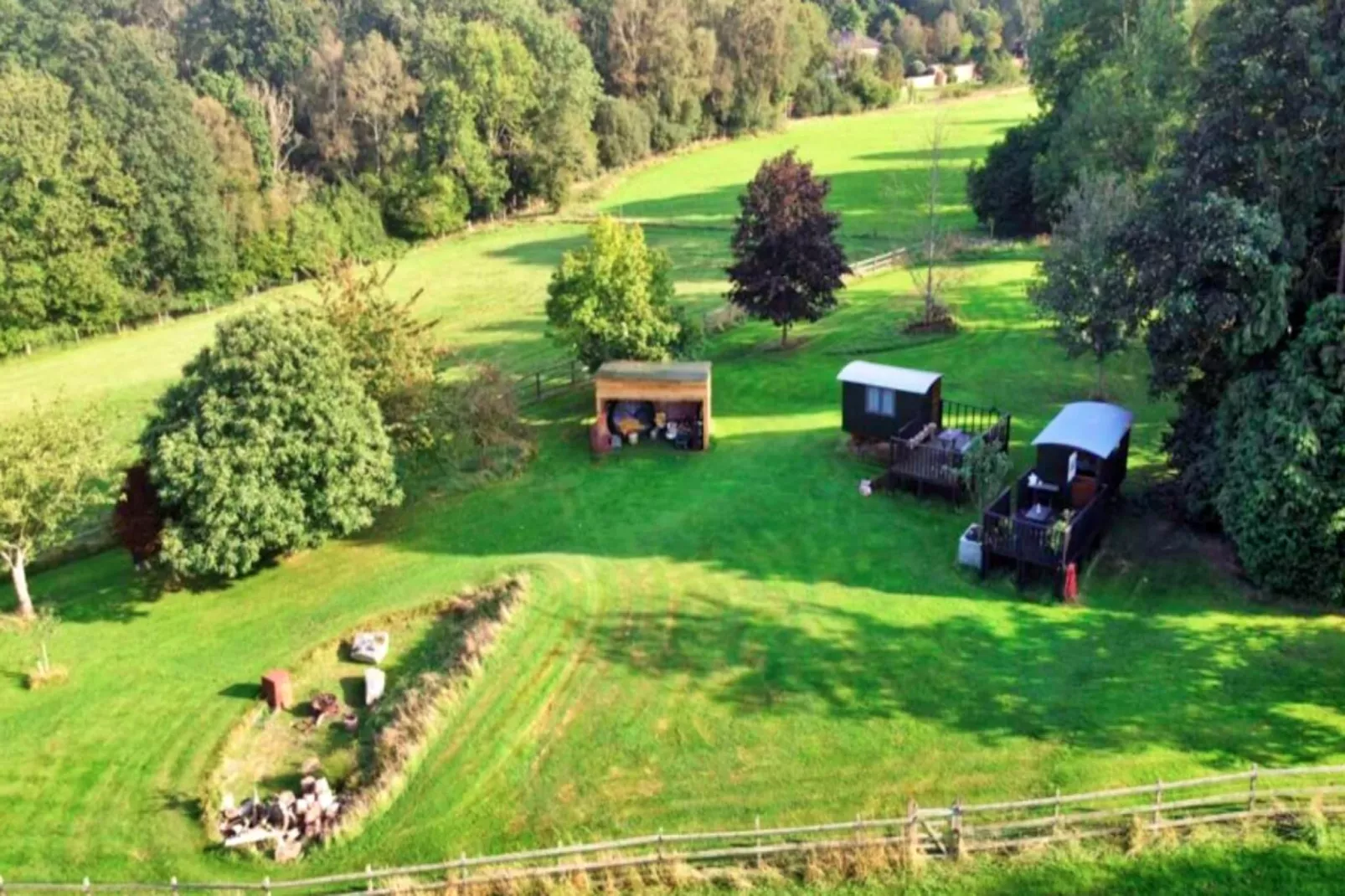 Shepherd's Hut at Hilltop Farm-Outdoor