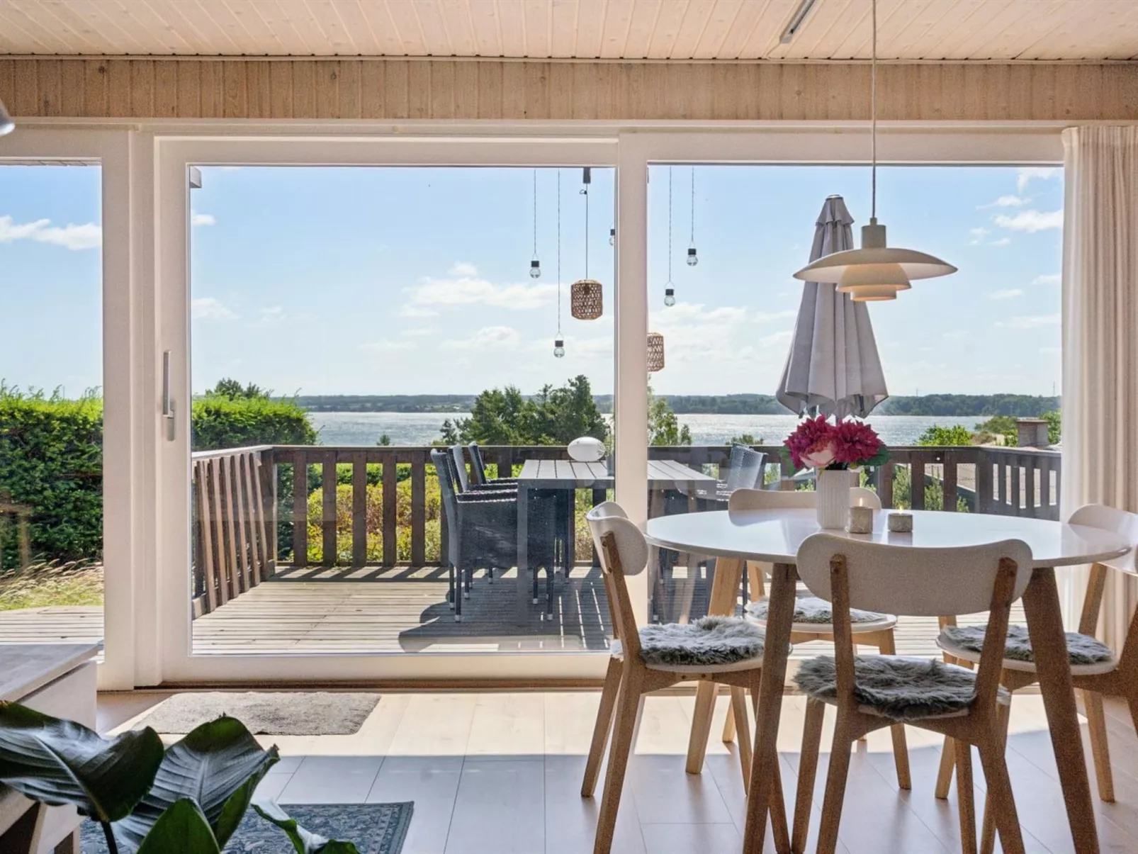 "Sighbiorn" - 150m to the fjord-Dedans