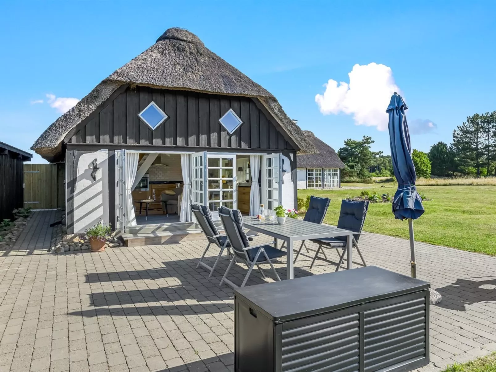 "Ronja" - 1.3km from the sea-Draußen