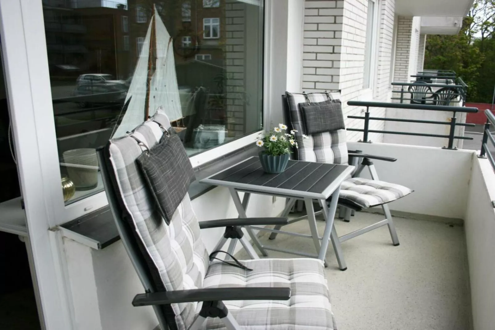 273491-Terrasse / balcon