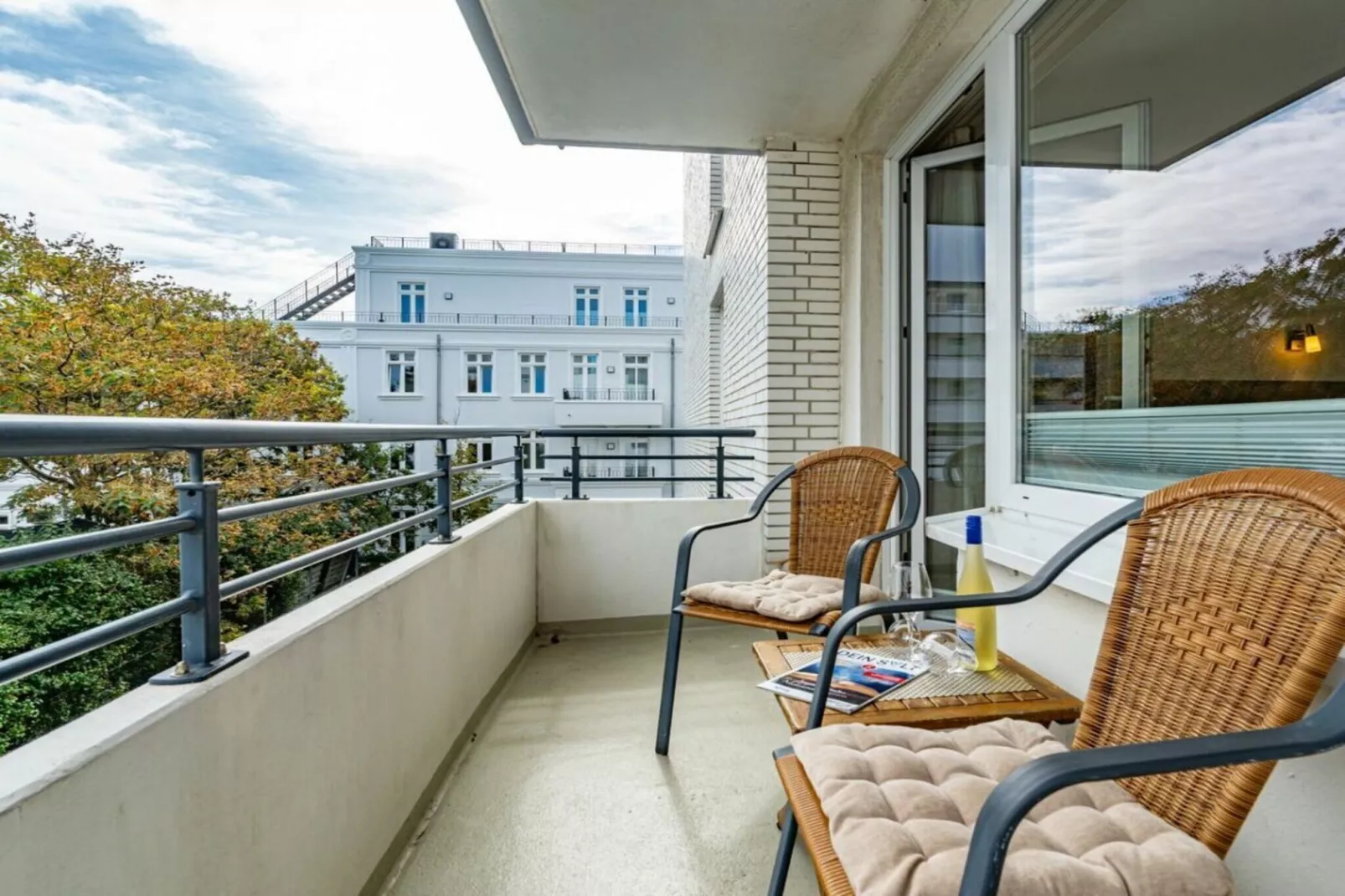 273494-Terrasse / balcon