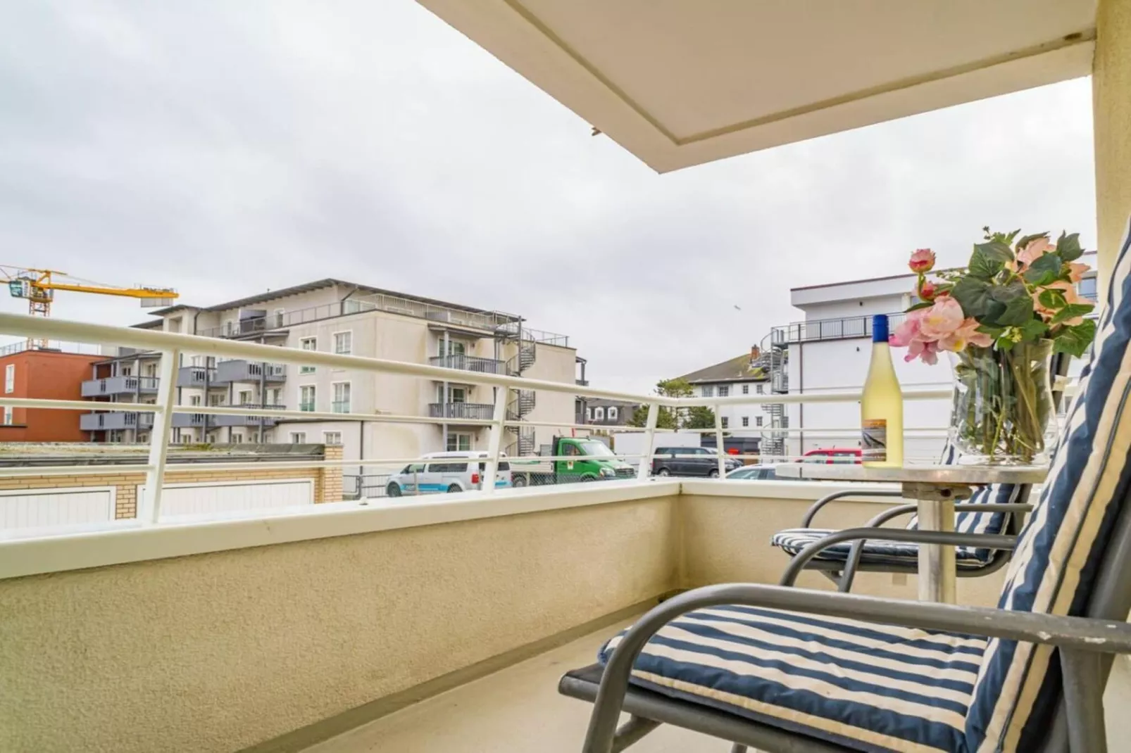 386635-Terrasse/Balkon