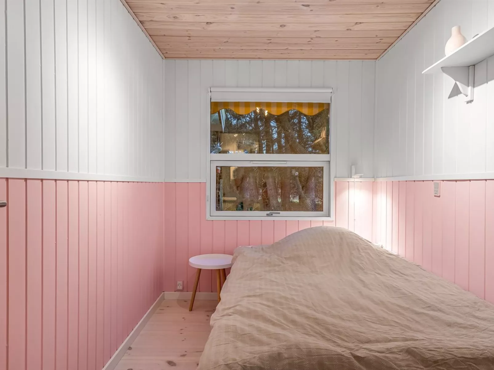 "Felicia" -  from the sea - Drinnen