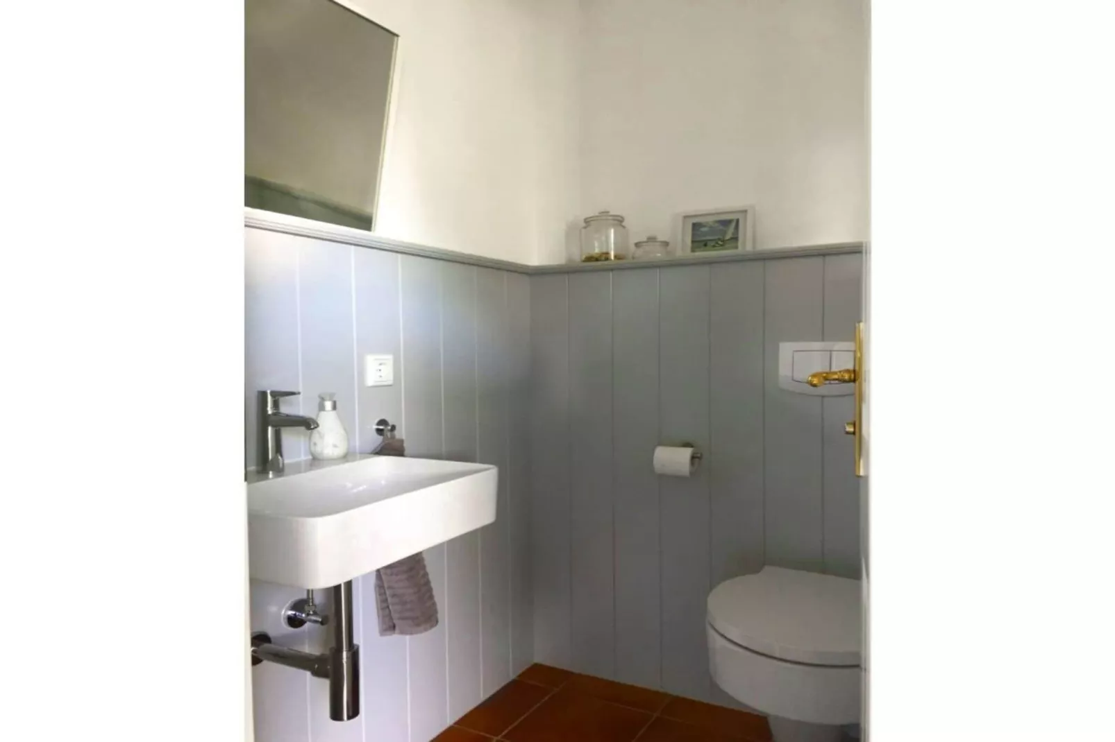 275862-Bathroom