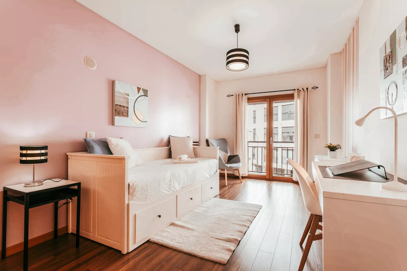 Modern & Elegant 2 bedroom in Amadora by GT House-Schlafzimmer