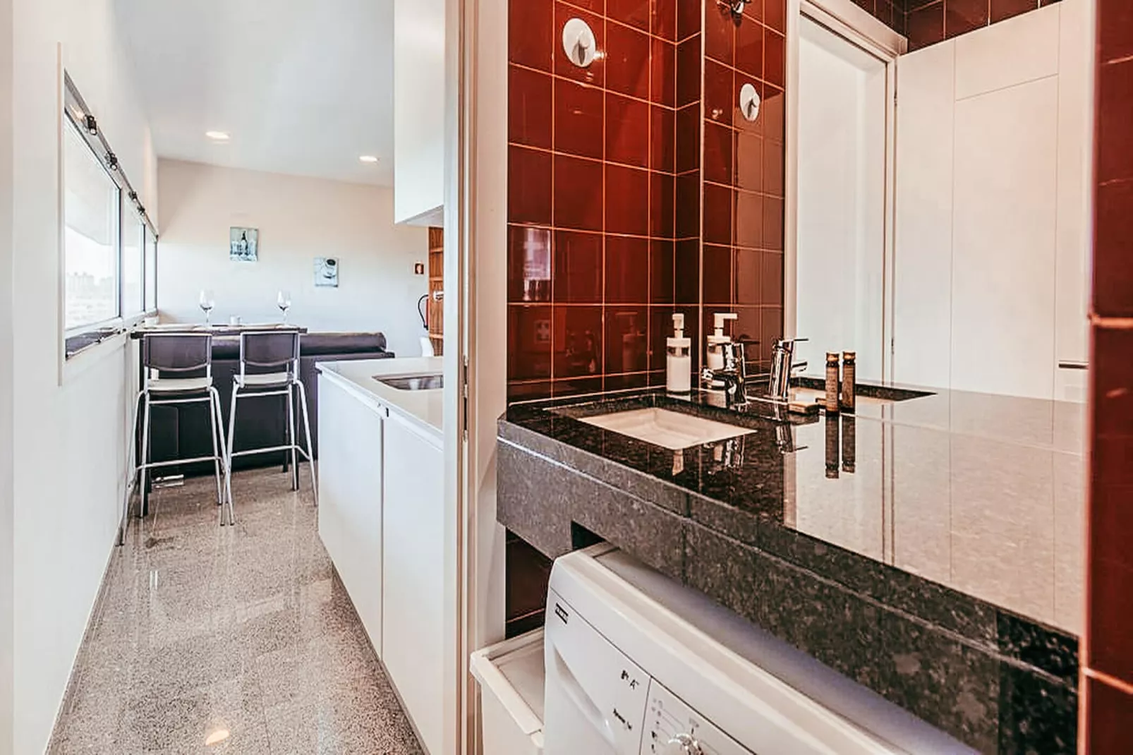 Trendy Apartment River View By Gthouse - Küche