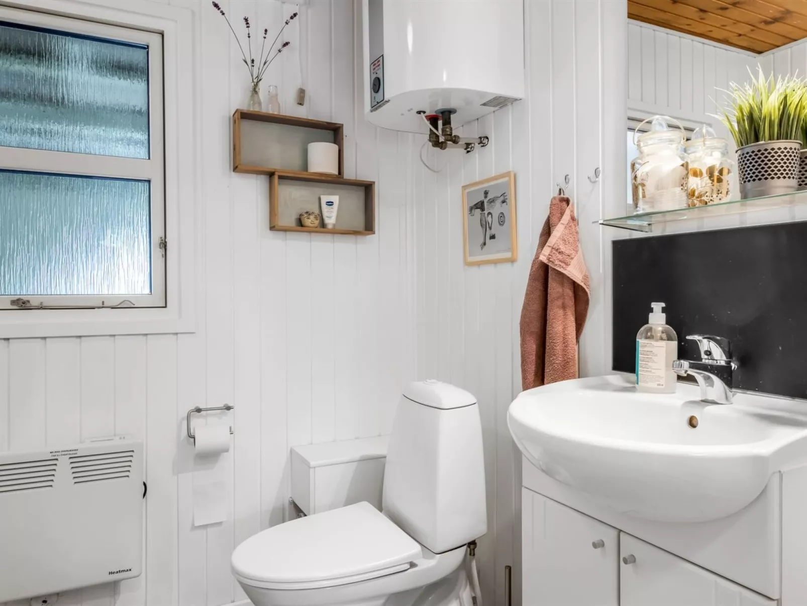 "Matias" - 30km from the sea-Drinnen