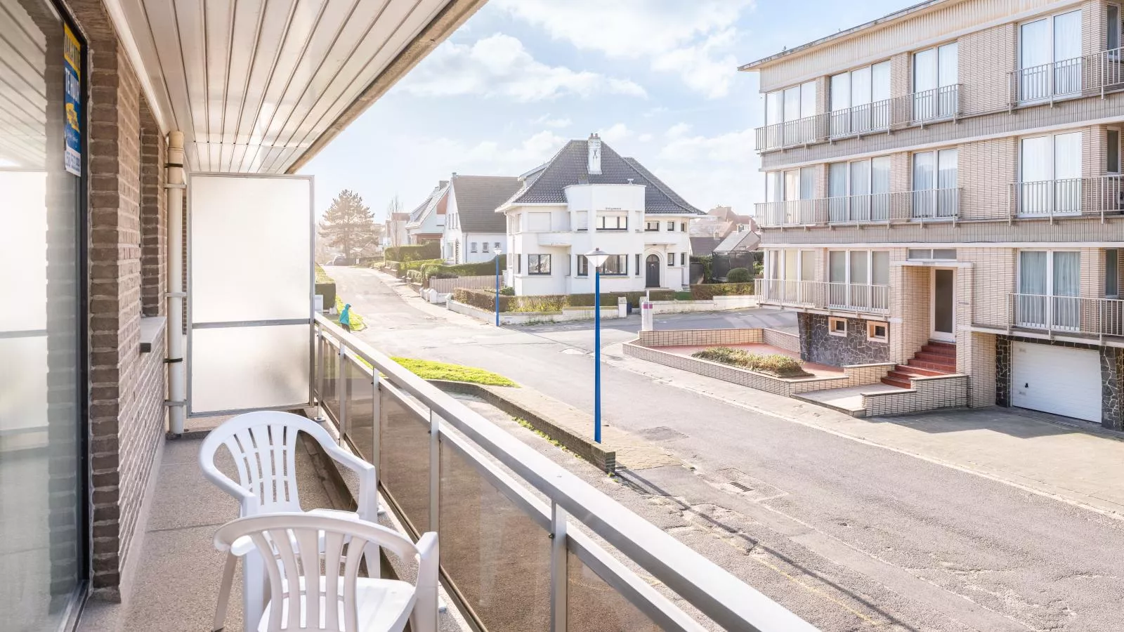 Permieres Loges-Terrasse / balcon