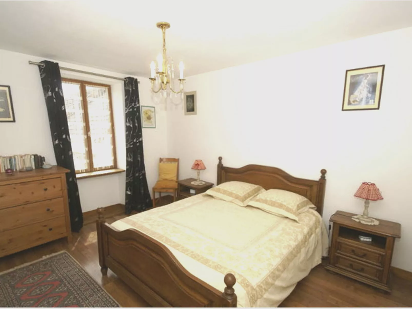 "Garence" mit eigener Terrasse-Inside