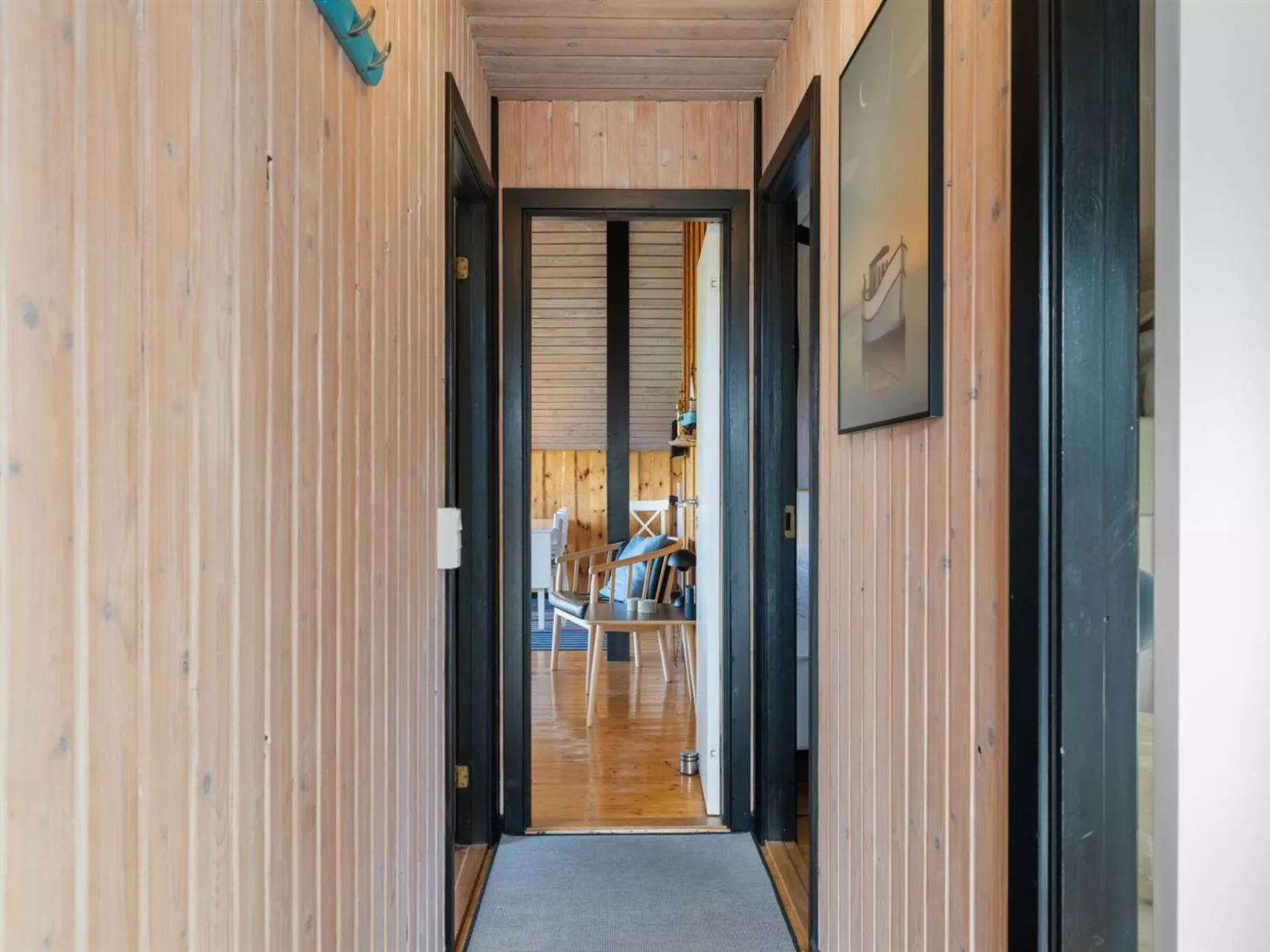 "Allin" - 350m from the sea-Drinnen