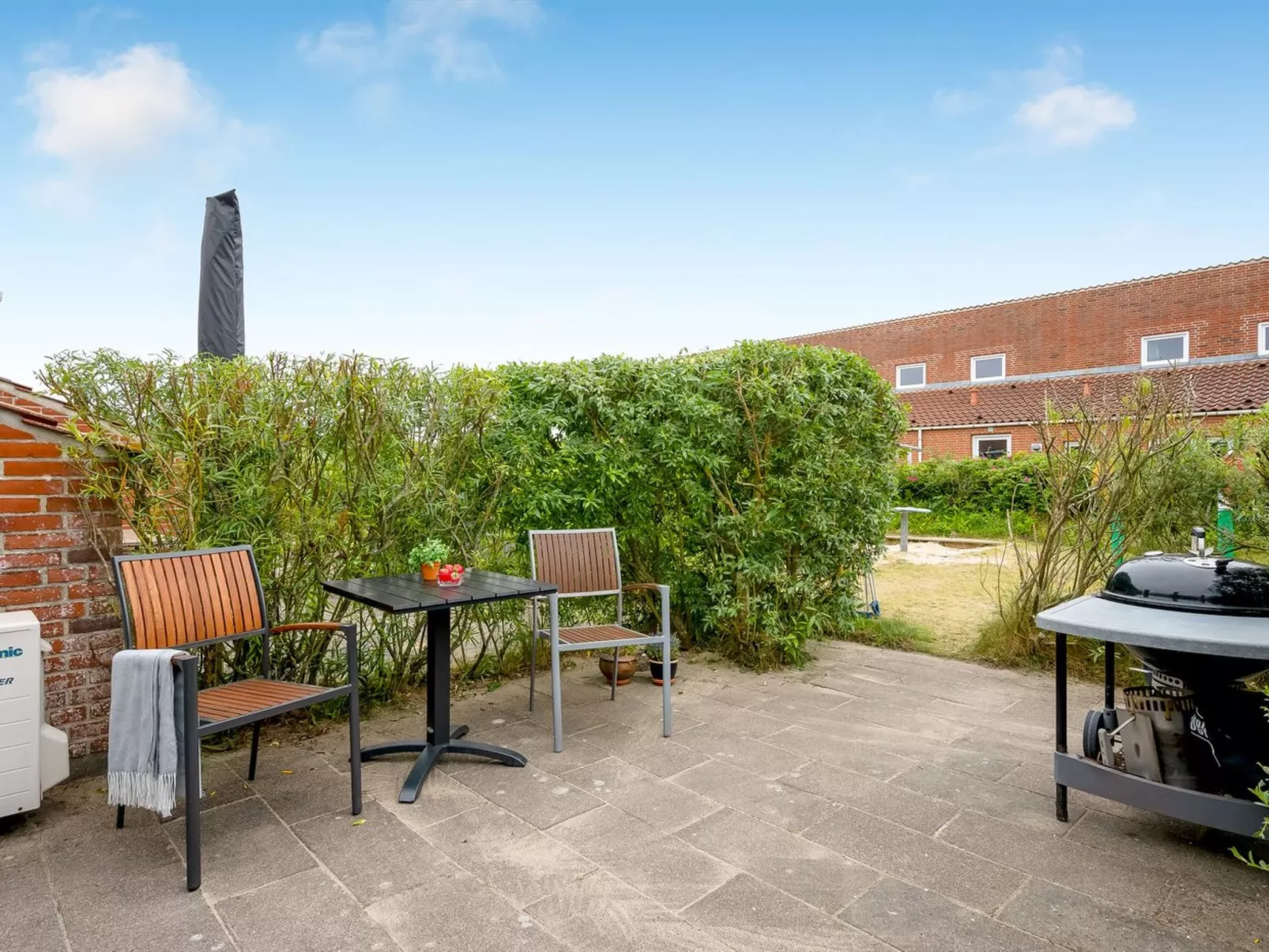 "Melle" - 500m from the sea-Draußen