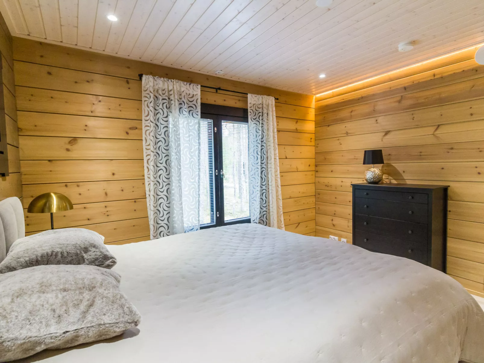 Villa valoisa - Drinnen