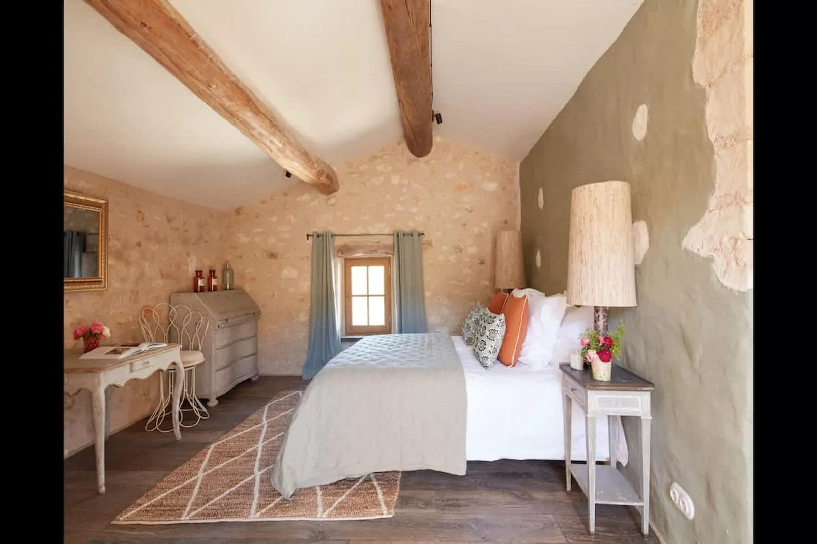 Villa de charme confort au milieu des vignes du Lubéron-Schlafzimmer