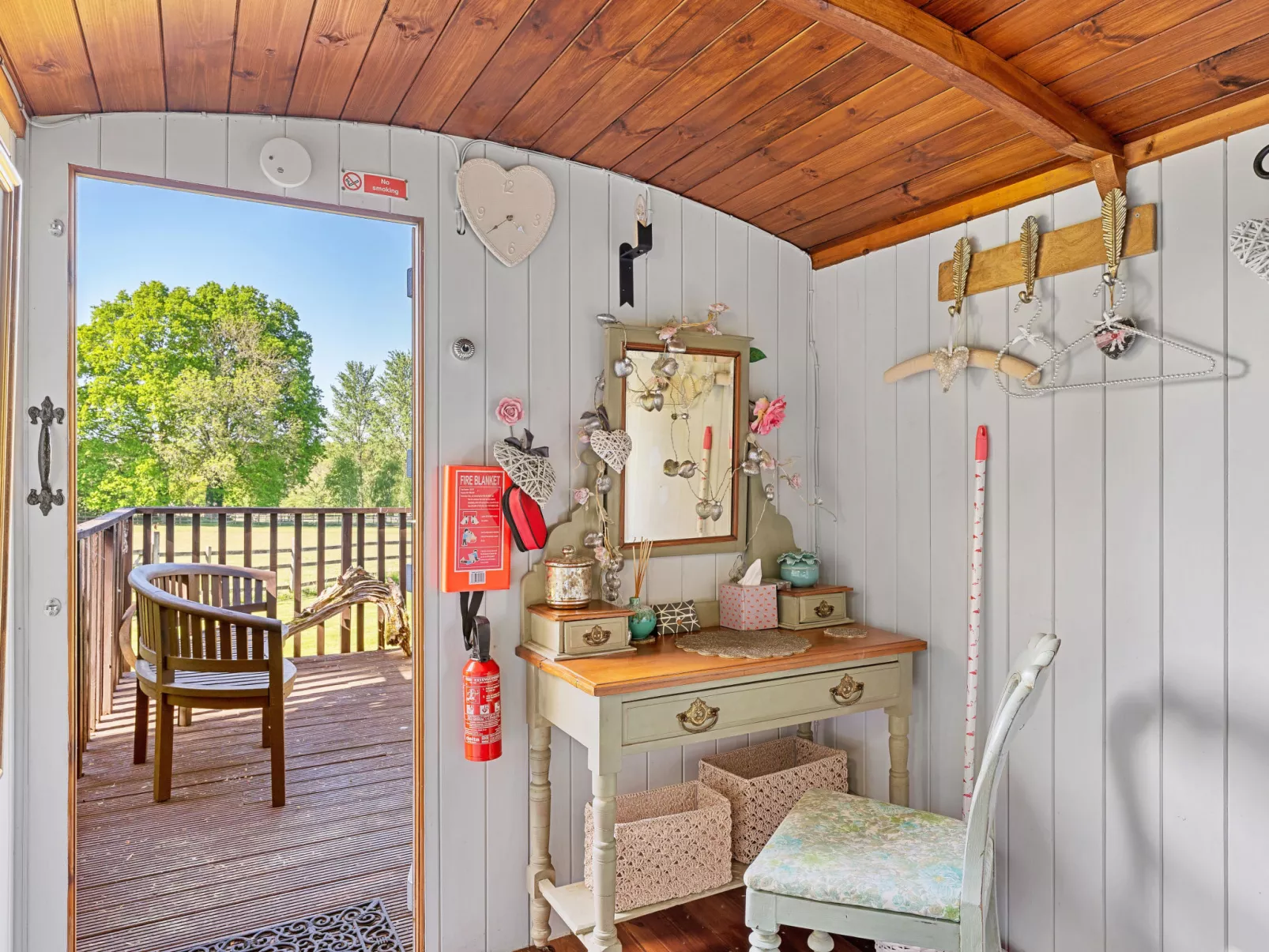 Shepherd's Hut at Hilltop Farm - Inside
