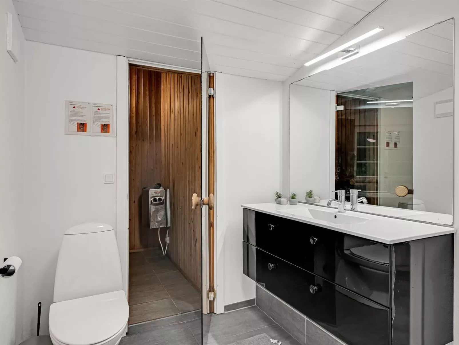 "Mena" - 10km from the sea-Drinnen