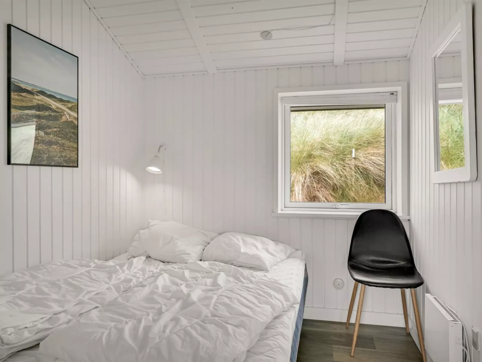 "Nimrod" - 70m from the sea-Dedans