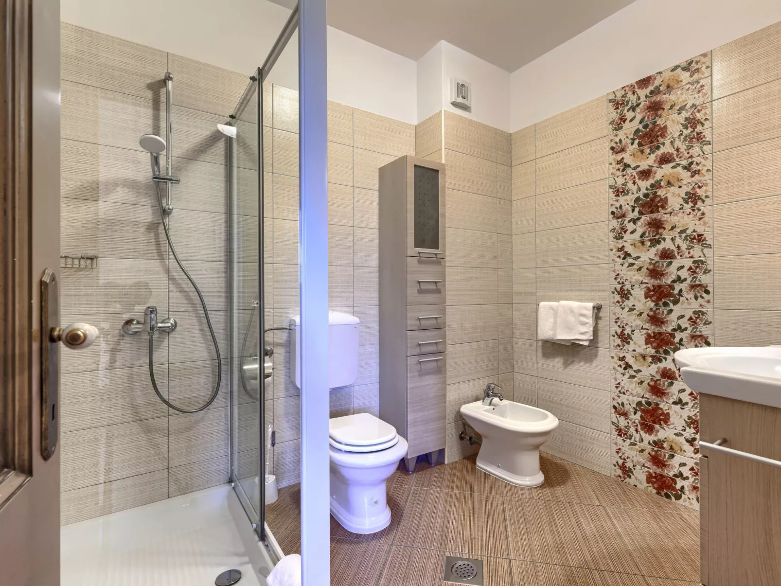 Villa Christina - Inside