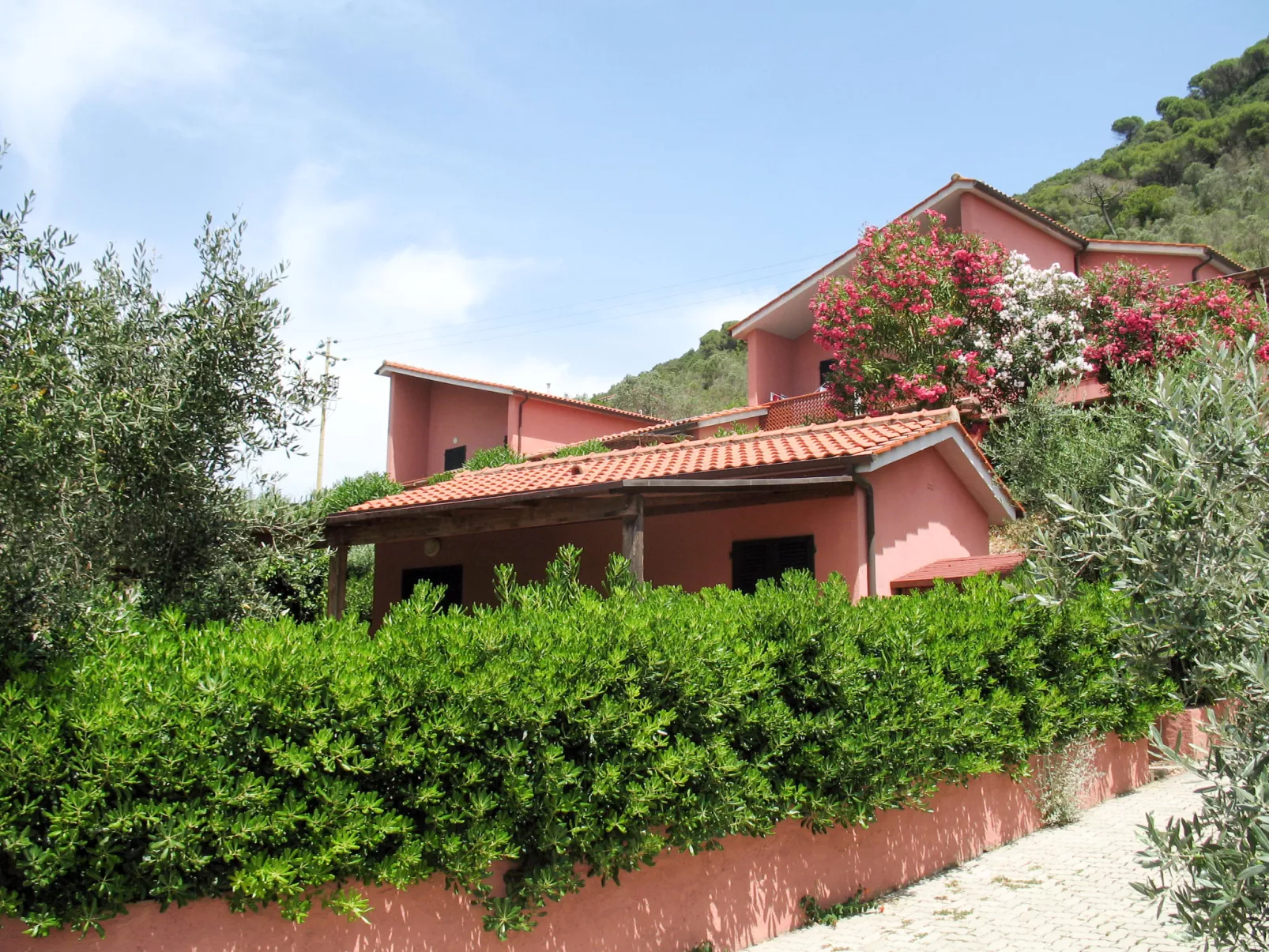 Elbamar Lacona 1 - Draußen