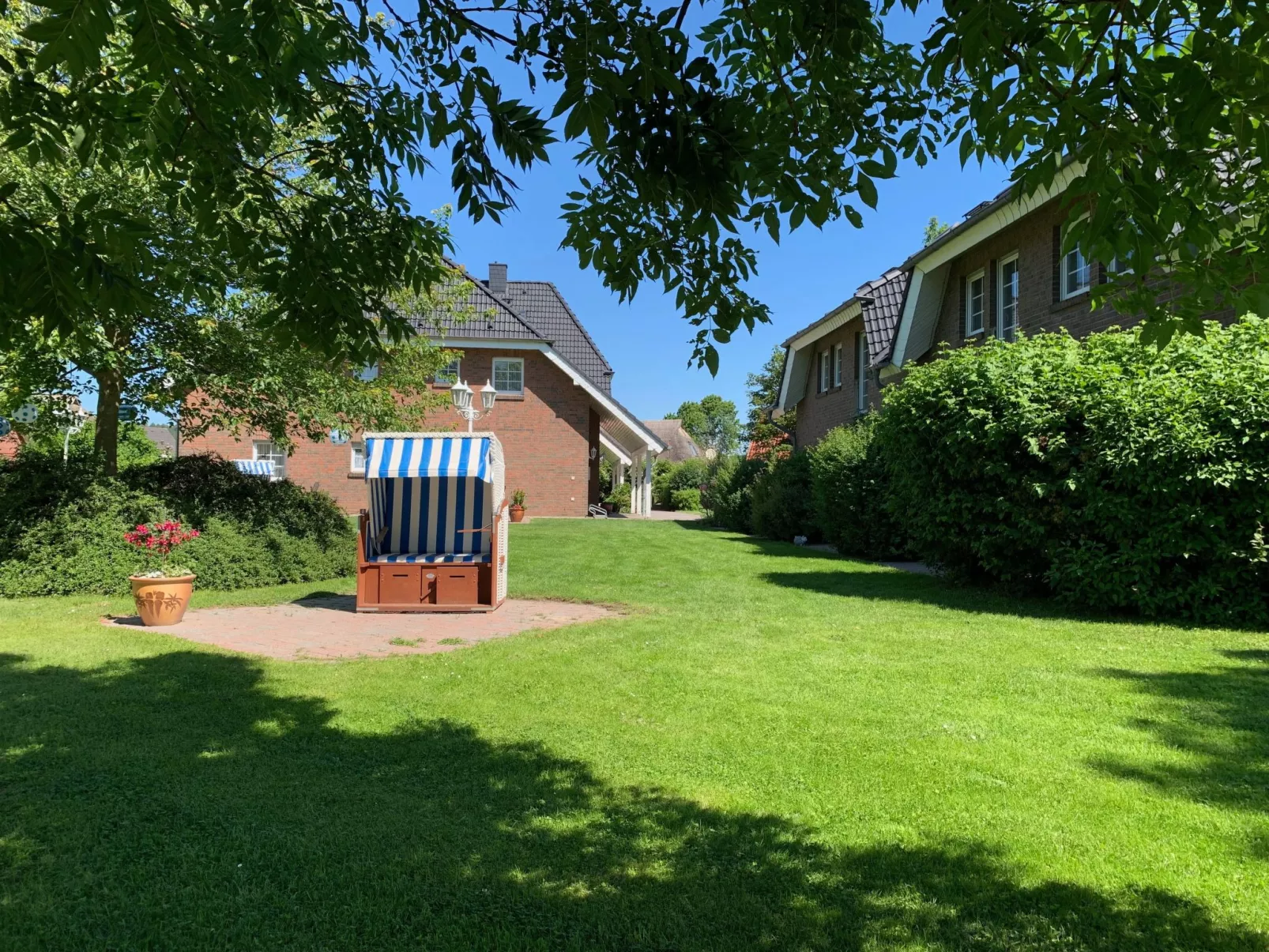 Mit Terrasse - Image-tags.info