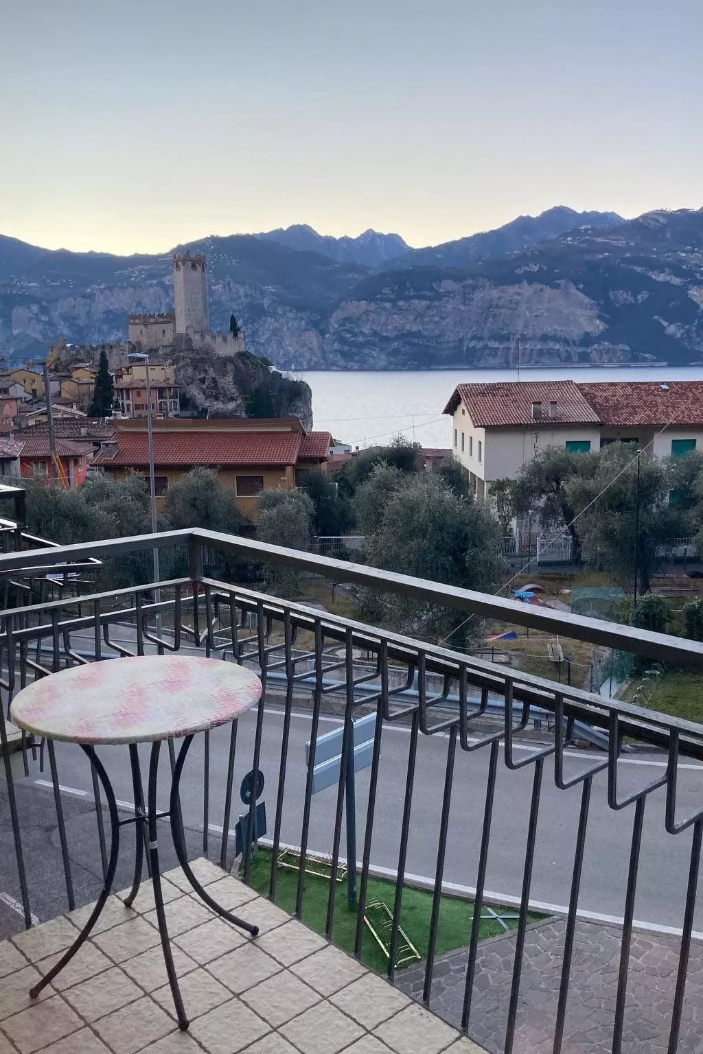 App nr. 3 - Image-tags.info