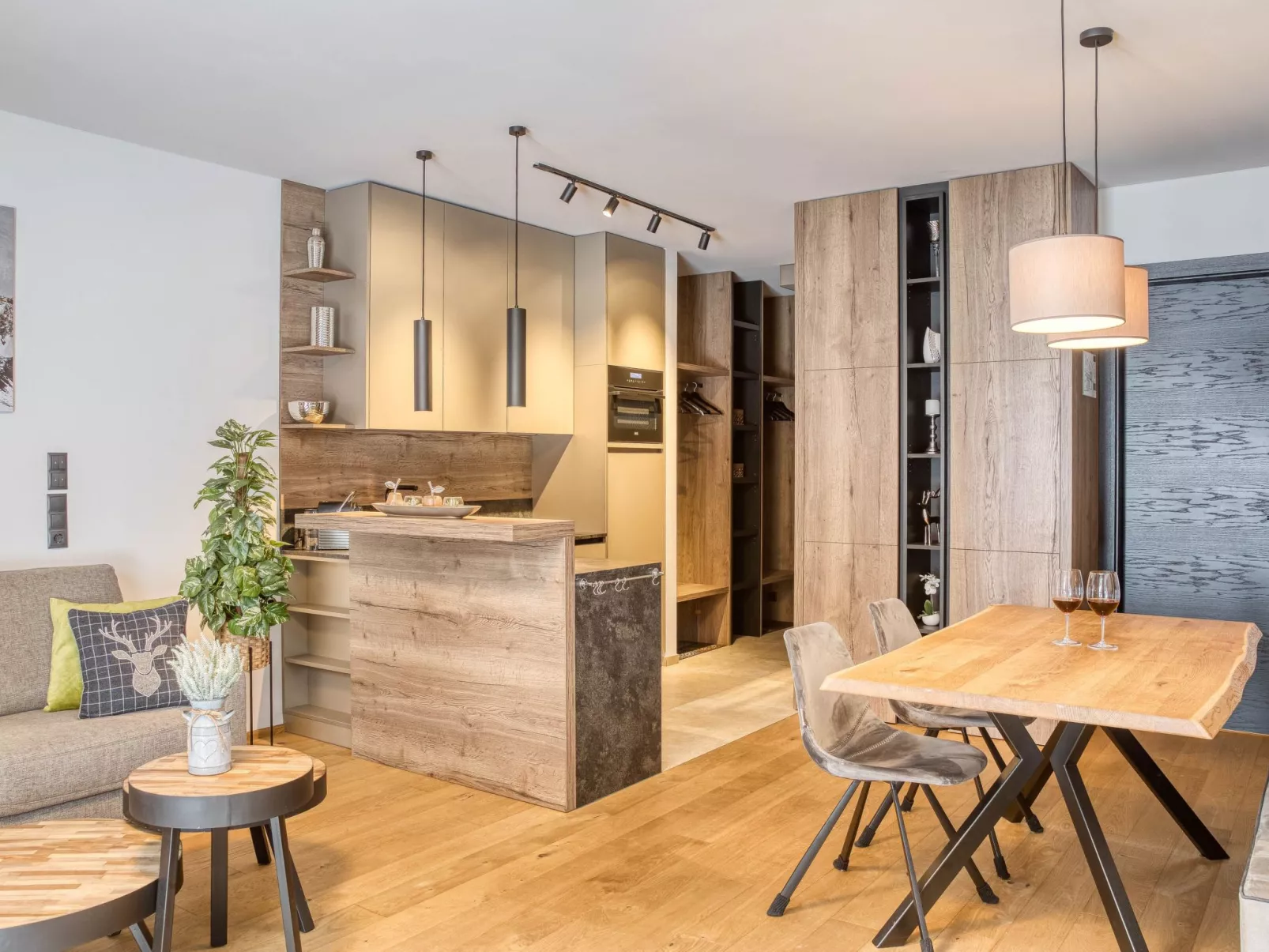 Exklusiv und elegantes Apartment in der Residenz - Image-tags.info