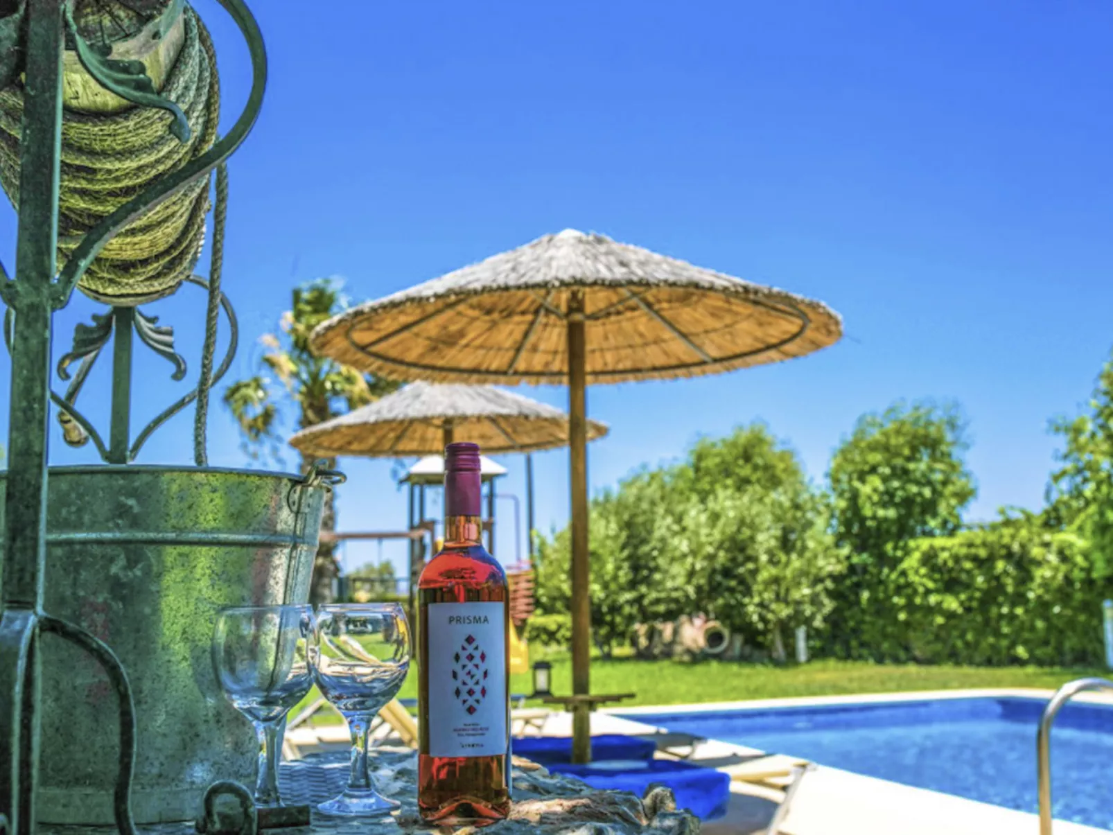 Villa Euphoria, Strand von Gennadi - Image-tags.info