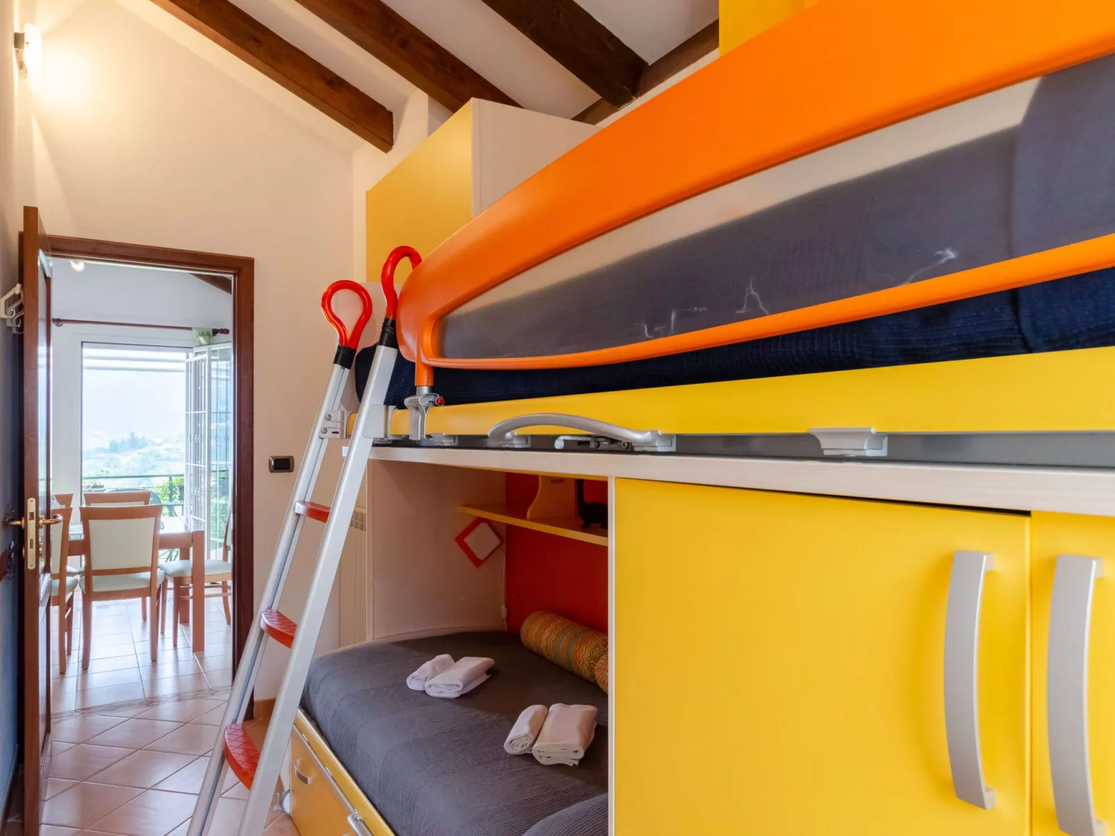 Ca du Pescou Charmantes Dachgeschoss in San Massimo - Image-tags.info